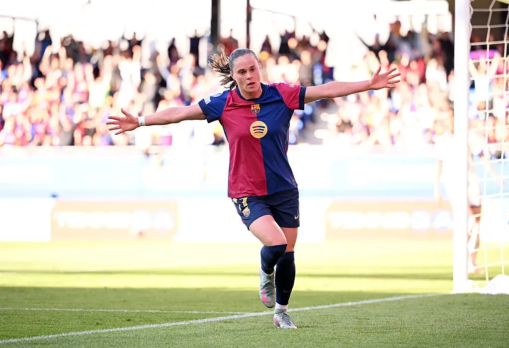 Ewa Pajor comemora gol pelo Barcelona (Photo by David Ramos/Getty Images)