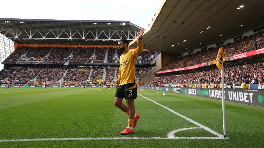 Rayan Aït-Nouri em partida pelo Wolverhampton (Photo by David Rogers/Getty Images)