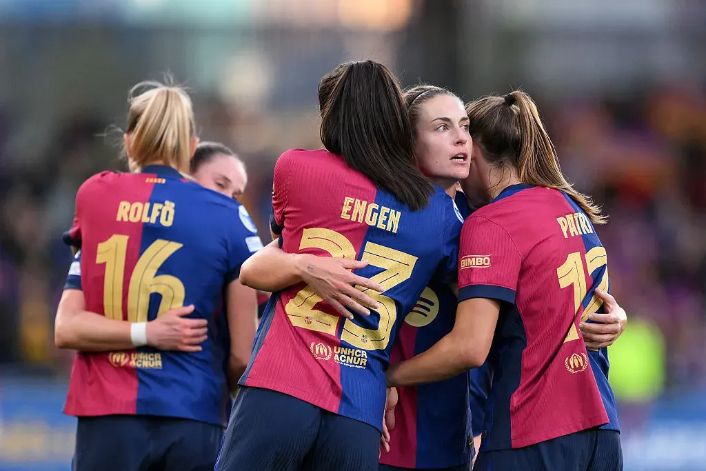 Jogadoras do Barcelona comemoram gol na Women's Champions League (Photo by David Ramos/Getty Images)