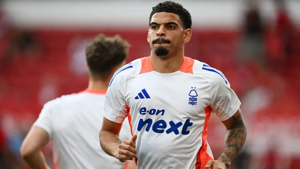 Gibbs-White está na mira de Manchester City e Chelsea. Foto: Gareth Copley/Getty Images