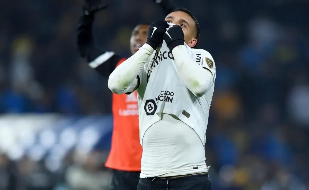 Giovane em campo pelo Corinthians (Foto: Marcelo Endelli/Getty Images)