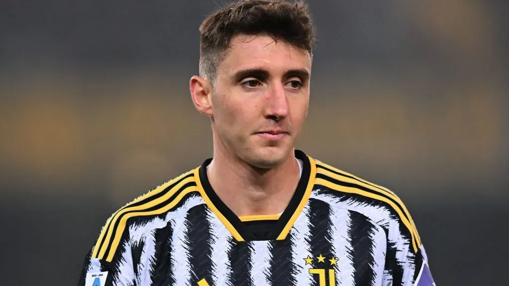 Andrea Cambiaso, com a camisa preta e branca da Juventus. (Photo by Alessandro Sabattini/Getty Images)