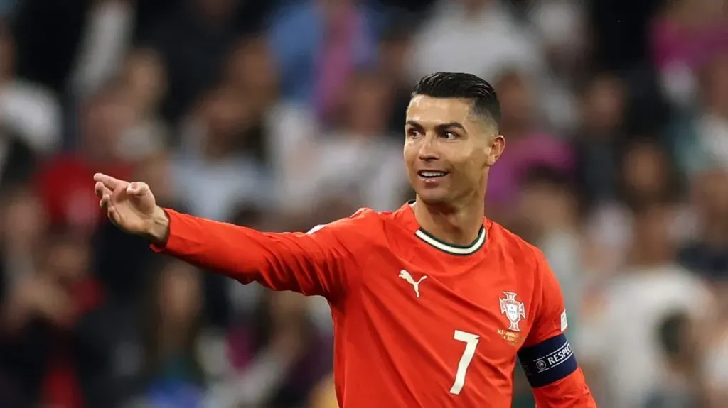MÚNICH, ALEMANIA - 04 DE JUNIO: Cristiano Ronaldo de Portugal reacciona durante el partido de semifinales de la Liga de Naciones de la UEFA 2025 entre Alemania y Portugal en el Munich Football Arena el 4 de junio de 2025 en Múnich, Alemania
