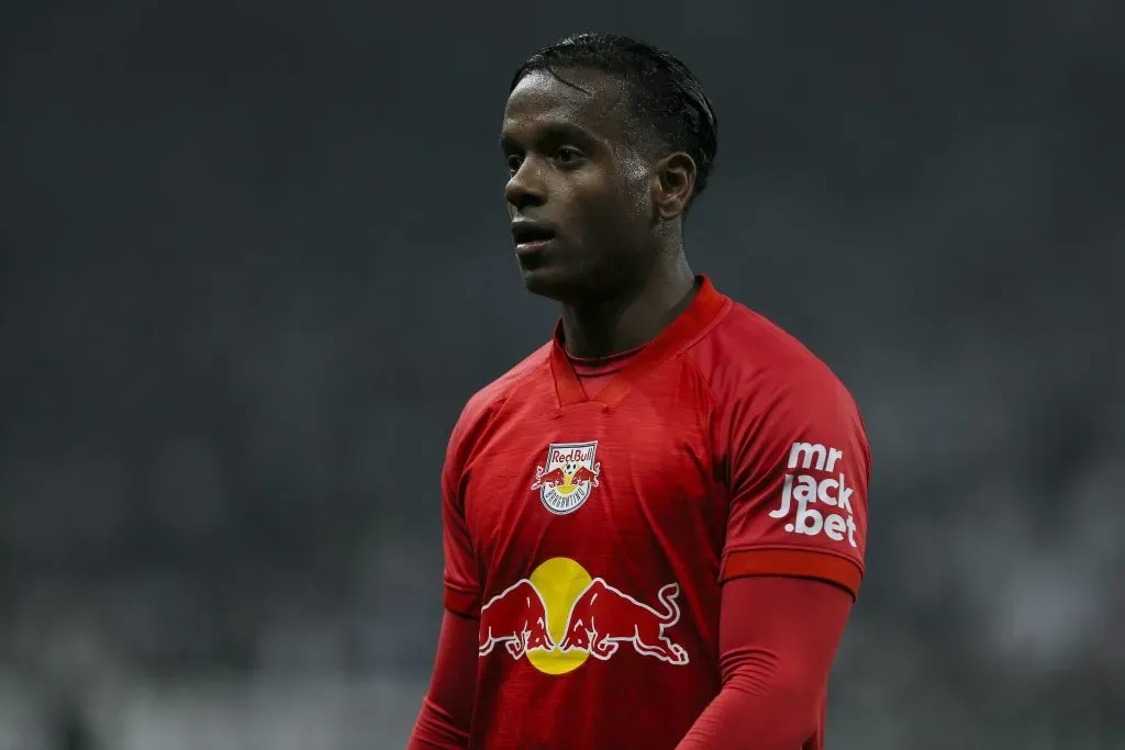 Helinho se destacou no futebol paulista (Photo by Ricardo Moreira/Getty Images)