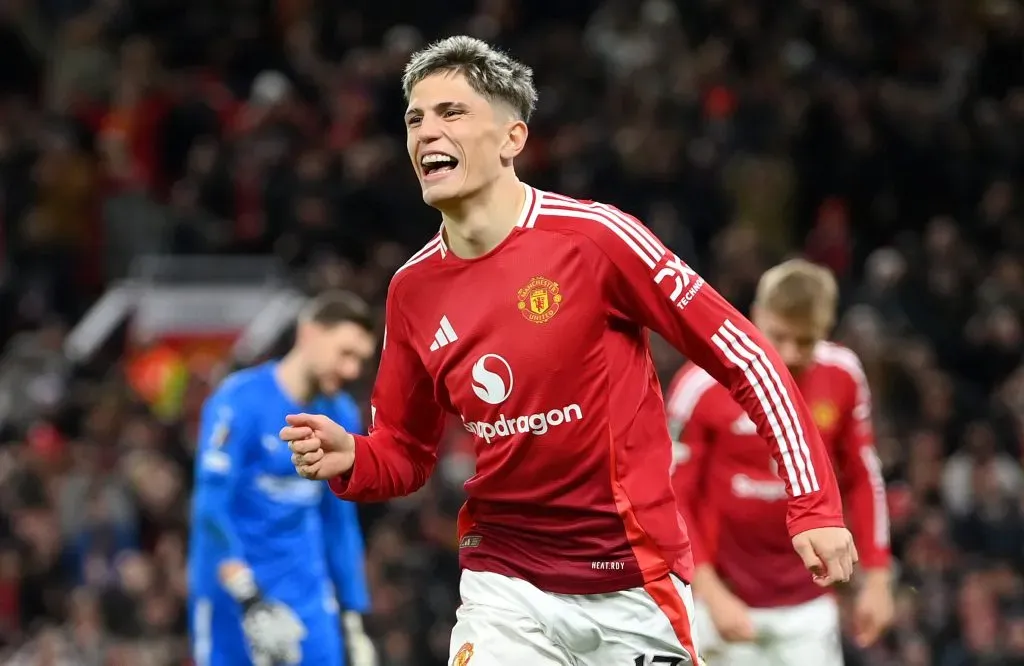 Alejandro Garnacho confirmou sua saída do United e já movimenta o mercado. Foto: Justin Setterfield/Getty Images