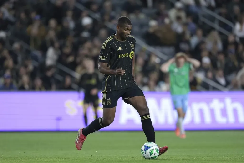 Marlon em ação com a camisa do Los Angeles FC (Ronald Martinez/Getty Images)