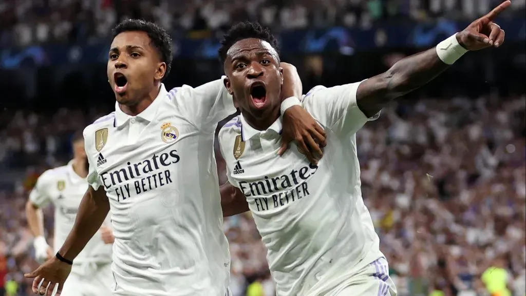 Rodrygo e Vini Jr comemorando gol no Real Madrid