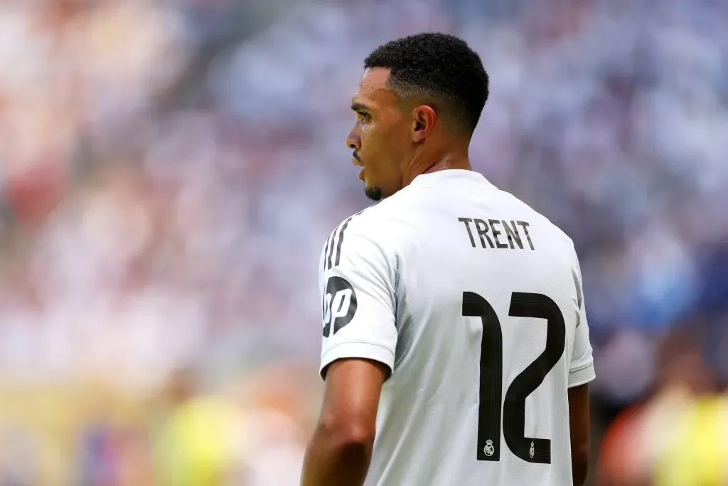 Trent-Alexander Arnold será o camisa 12 no Real Madrid. (Photo by Dan Mullan/Getty Images)