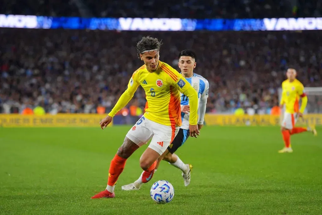 Ríos em campo diante da Argentina (Photo by Marcelo Endelli/Getty Images)