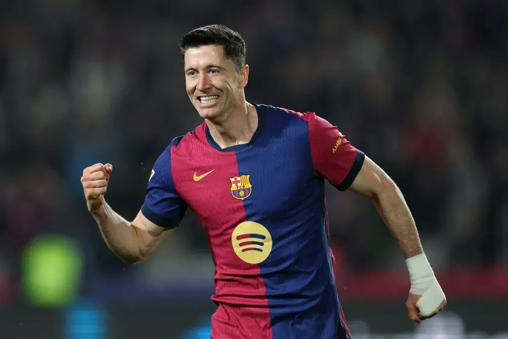 Lewandowski em partida pelo Barcelona. (Photo by Clive Brunskill/Getty Images)