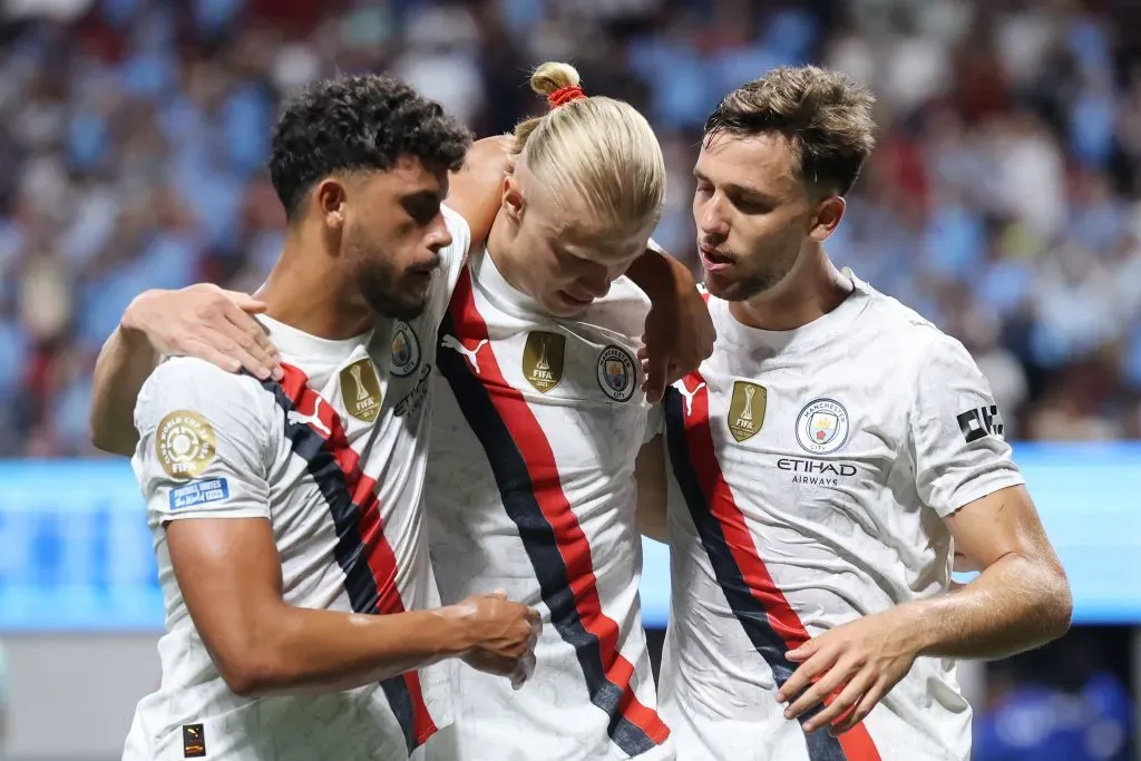 Equipe do Manchester City venceu pelo placar de 6 a 0 diante do Al Ain, mas não conseguiu assumir a liderança do grupo G do Mundial de Clubes. Ela será definida na partida contra a Juventus (Photo by Alex Grimm/Getty Images)