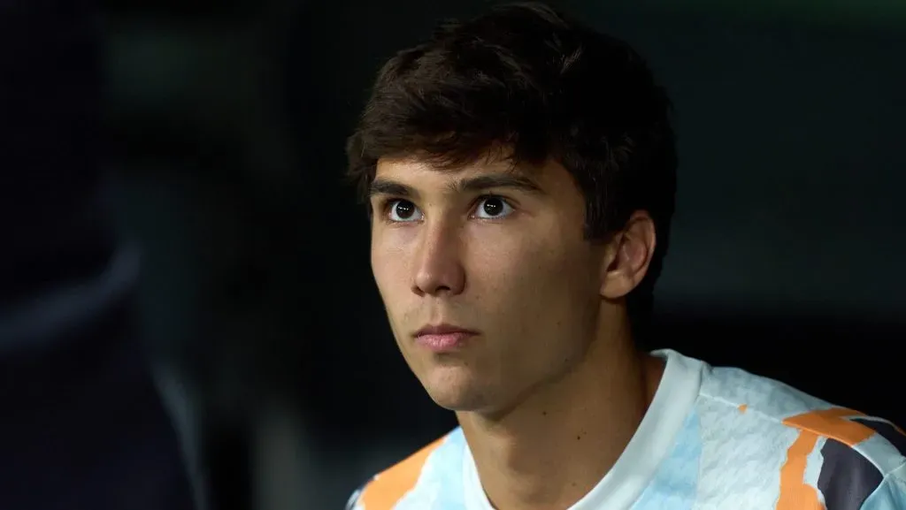 Gonzalo García, sentado no banco de reservas no Real Madrid. Photo by Angel Martinez/Getty Images)