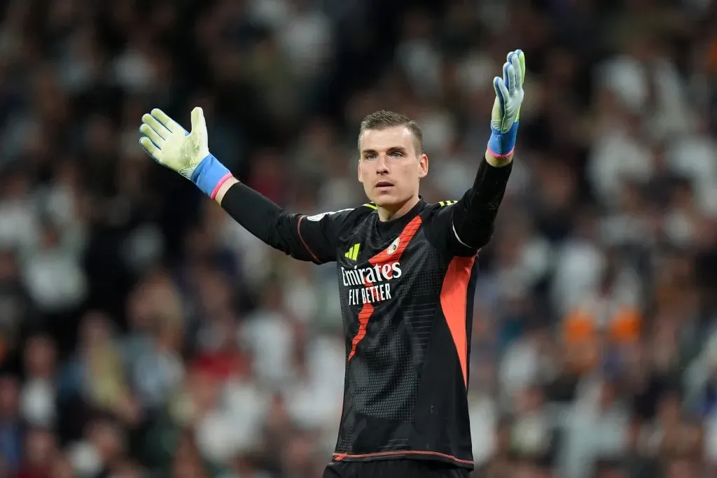 Andriy Lunin em jogo do Real Madrdi. (Photo by Angel Martinez/Getty Images)