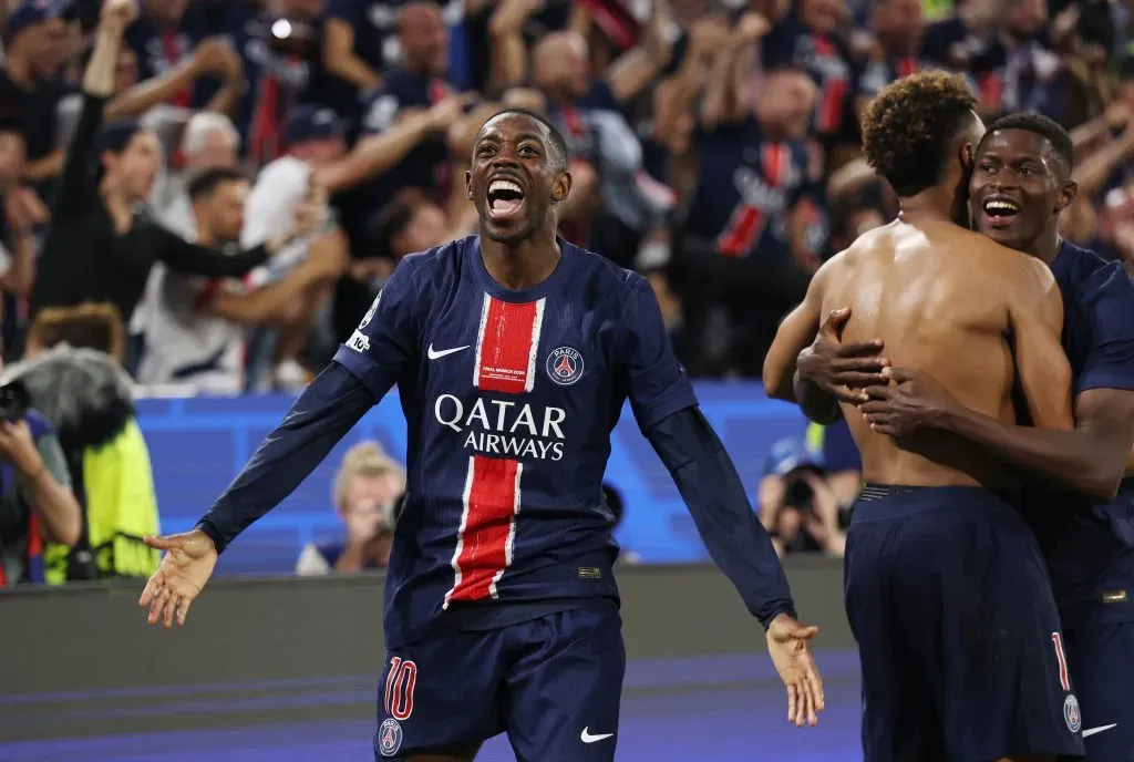 Dembélé deve voltar ao time titular (Photo by Lars Baron/Getty Images)