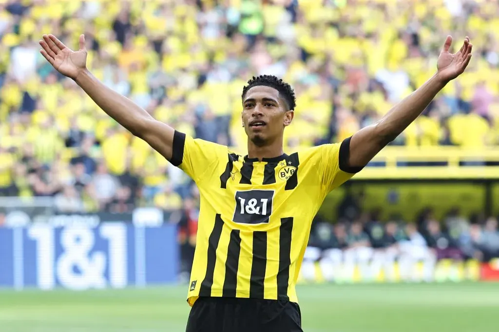 Bellingham nos tempos de Dortmund (Photo by Christof Koepsel/Getty Images)