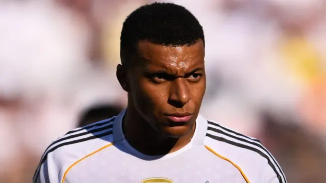 Mbappé, em jogo contra o Borussia Dortmund. (Photo by David Ramos/Getty Images)
