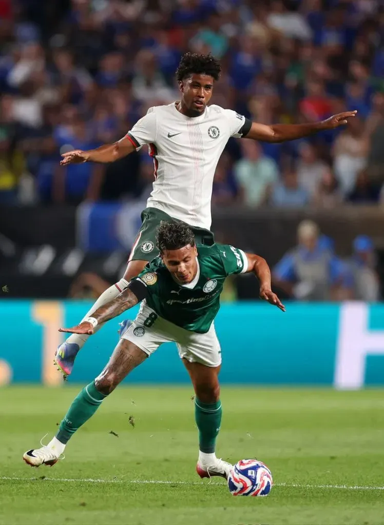 Andrey Santos em jogo do Chelsea. Foto: Reprodução/Redes Sociais