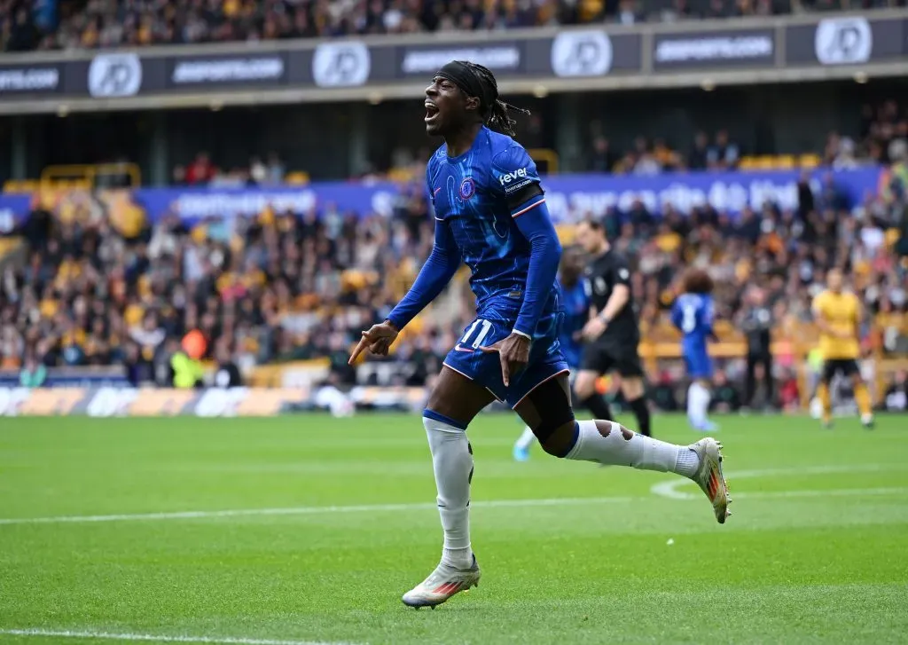 Madueke não deve enfrentar o PSG (Photo by Shaun Botterill/Getty Images)