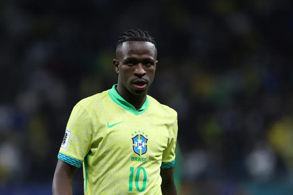 Vinicius Júnior, em ação pela Seleção Brasileira. (Photo by Ricardo Moreira/Getty Images)