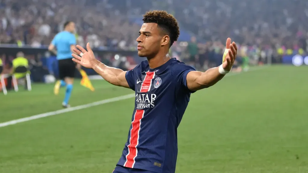 Désiré Doué comemora gol na final da Champions League contra a Inter de Milão (Photo by Justin Setterfield/Getty Images)