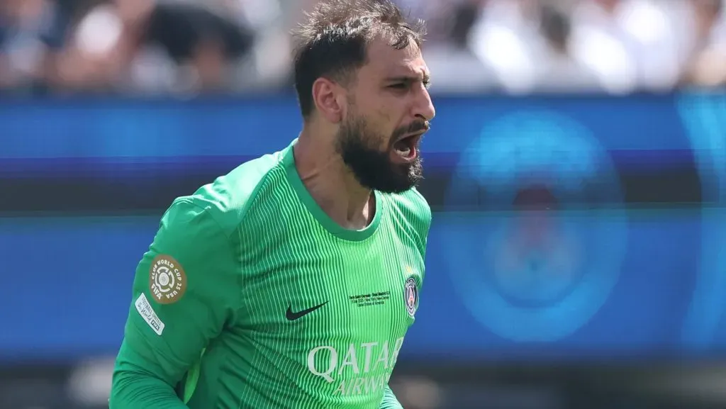Donnarumma, ligado ao Real Madrid, em ação com o PSG (Photo by Alex Grimm/Getty Images)