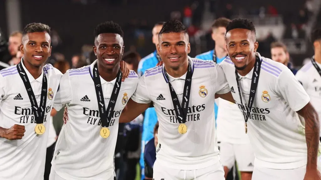 Com o Liverpool liderando as negociações, a mudança pode dar ao brasileiro o protagonismo perdido após a chegada de Mbappé. (Photo by Alex Grimm/Getty Images )