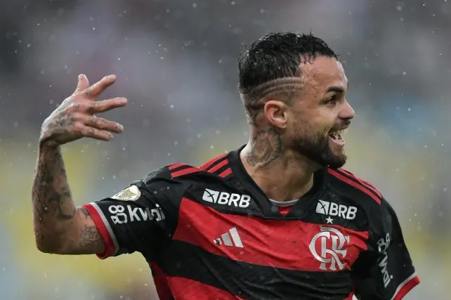 Michael jogador do Flamengo durante partida contra o Bragantino no estadio Maracana pelo campeonato Brasileiro A 2024. Foto: Thiago Ribeiro/AGIF