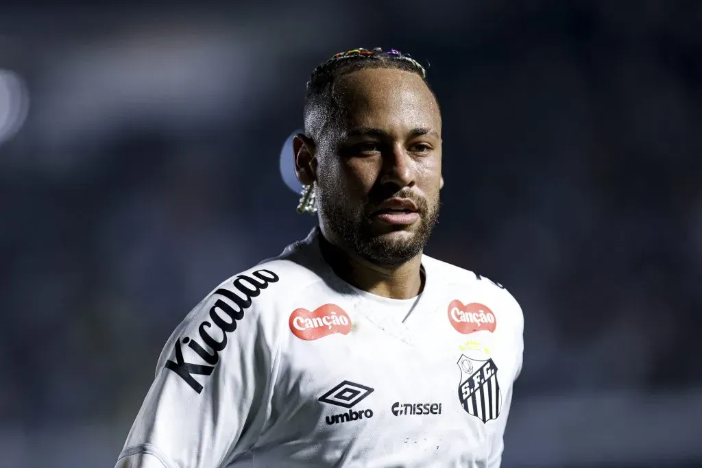Neymar na partida contra o Flamengo (Photo by Ricardo Moreira/Getty Images)