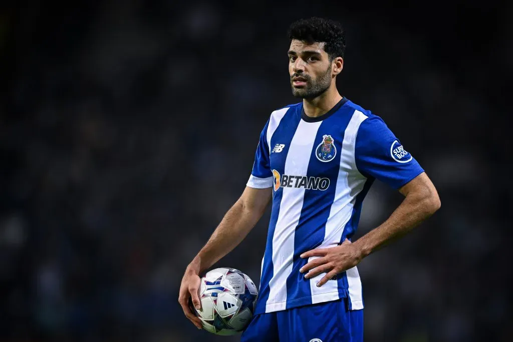 Mehdi Taremi em jogo do Porto. (Photo by Octavio Passos/Getty Images)