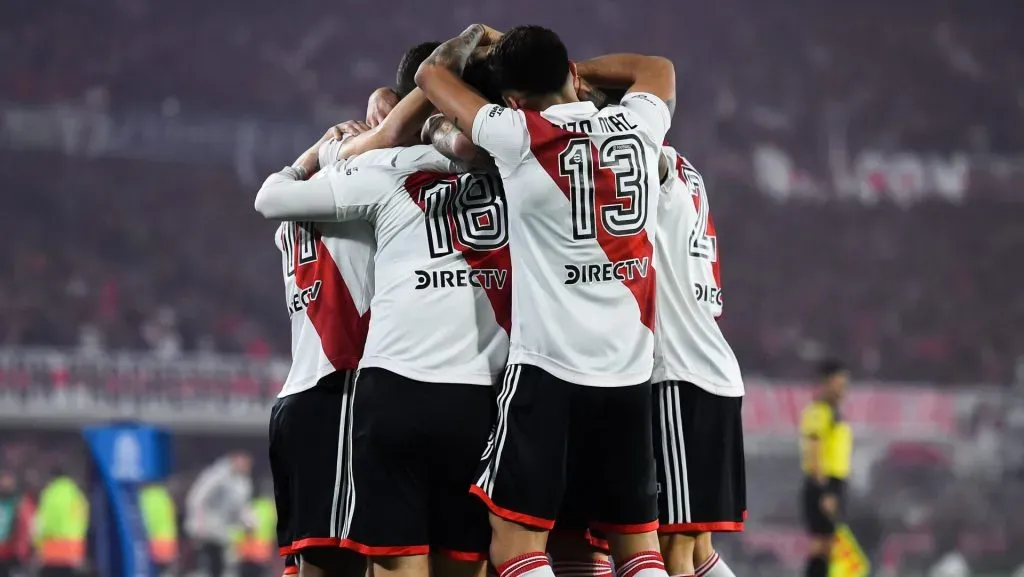 BUENOS AIRES, ARGENTINA – JULY 15: Lucas Beltran of River Plate celebrates with teammates after scoring the team’s first goal during a match between River Plate and Estudiantes as part of Liga Profesional 2023 at Estadio Más Monumental Antonio Vespucio Liberti on July 15, 2023 in Buenos Aires, Argentina. (Photo by Marcelo Endelli/Getty Images)