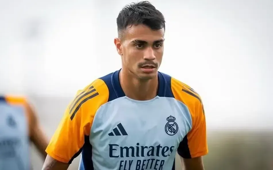 Reinier em treino pelo Real Madrid (Foto: Divulgação / Real Madrid