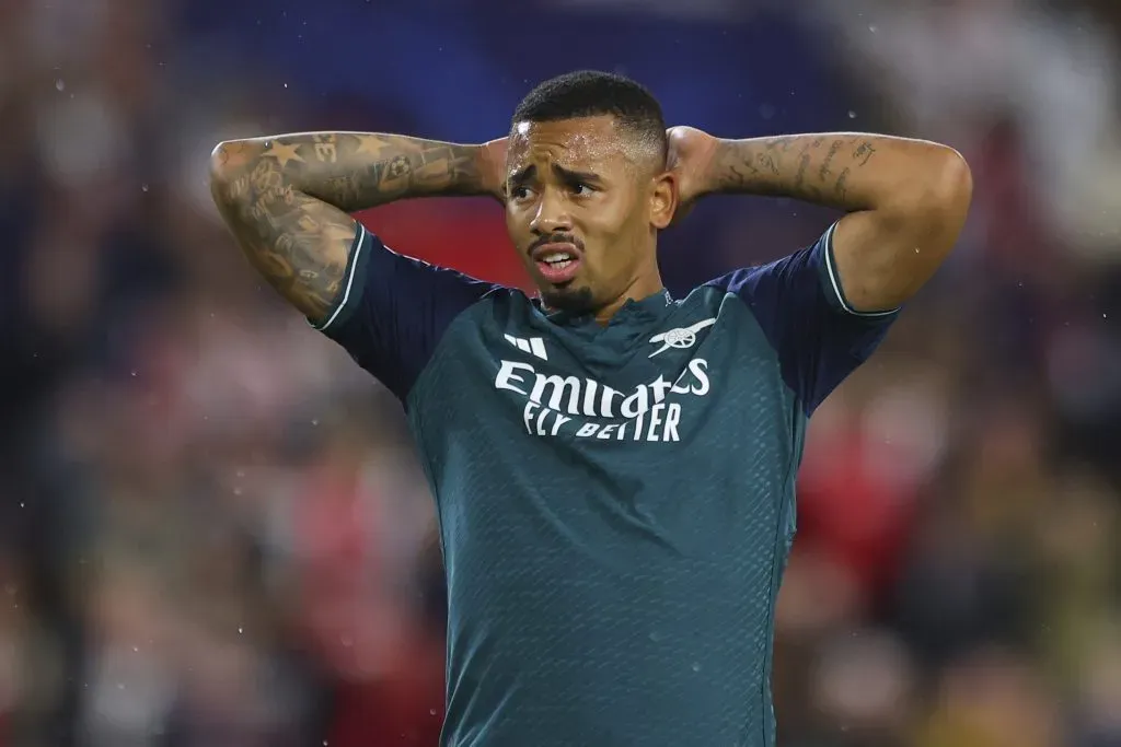 Gabriel Jesus pelo Arsenal. (Photo by Fran Santiago/Getty Images)