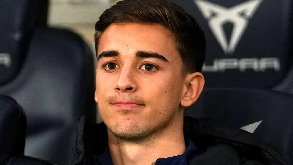 Gavi, jogador do Barcelona (Photo by Alex Caparros/Getty Images)