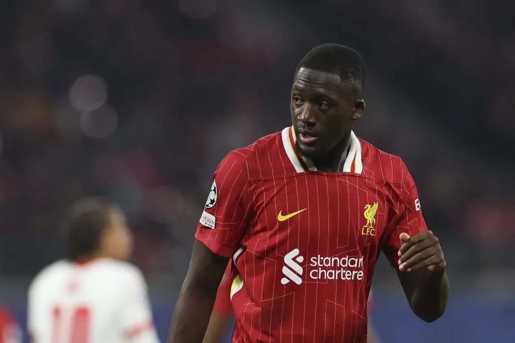 Konaté pode sair do Liverpool (Photo by Maja Hitij/Getty Images)