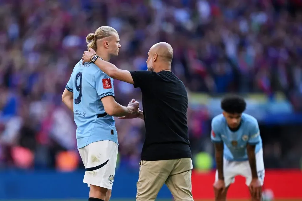 Haaland em campo com Guardiola