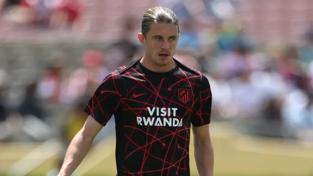 Conor Gallagher no aquecimento pelo Atlético de Madrid (Foto: Harry How/Getty Images)