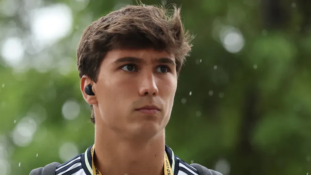 Gonzalo García antes de partida pelo Real Madrid (Photo by Michael Reaves/Getty Images)