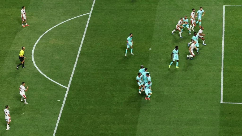 O clube inglês estuda alternativas para acelerar o desenvolvimento da promessa argentina. (Photo by Kevin C. Cox/Getty Images)