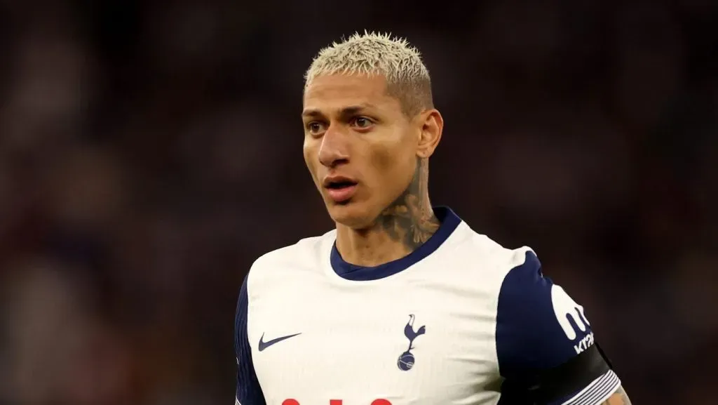Richarlison é campeão da Europa League com o Tottenham. Foto: Carl Recine/Getty Images