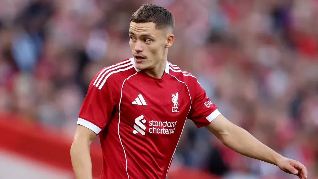 Florian Wirtz durante partida do Liverpool na pré-temporada (Foto: Carl Recine/Getty Images)
