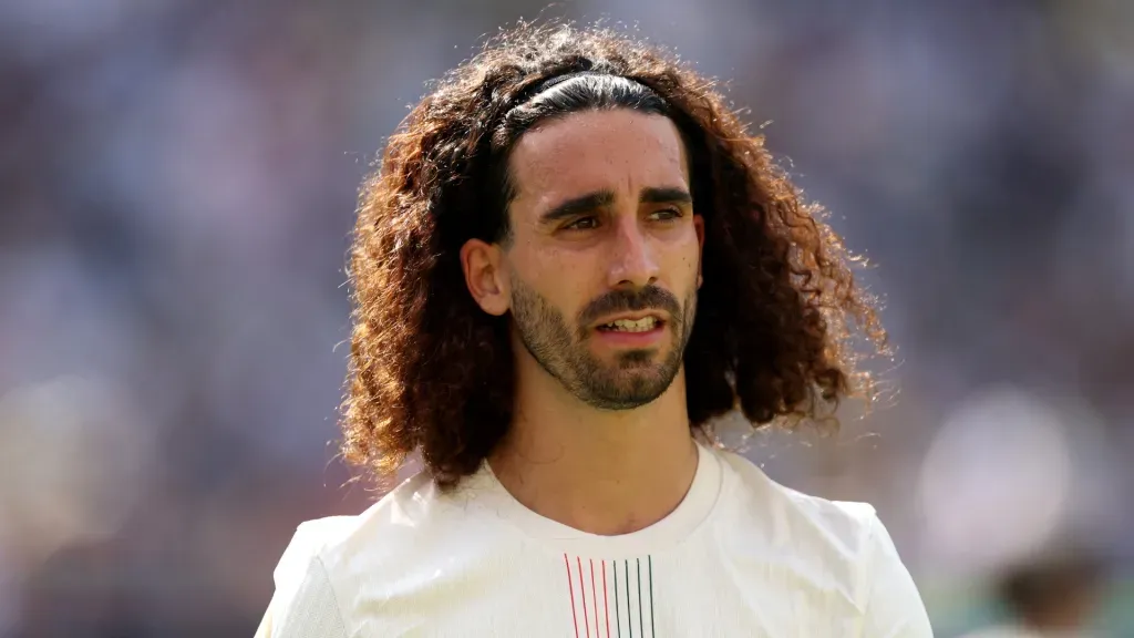 Marc Cucurella em jogo do Chelsea durante o Mundial de Clubes (Foto: Luke Hales/Getty Images)