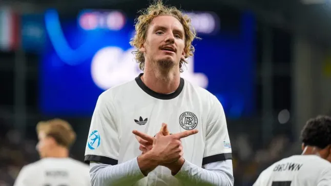 Bayern de Munique encaminha acordo com Nick Woltemade. Foto: Christian Hofer/Getty Images