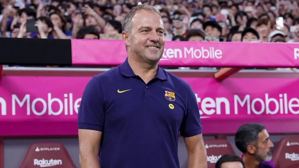 Desde sua chegada, Hansi Flick tem dado oportunidades consistentes a jovens da base do Barcelona. (Photo by Paul Miller/Getty Images)