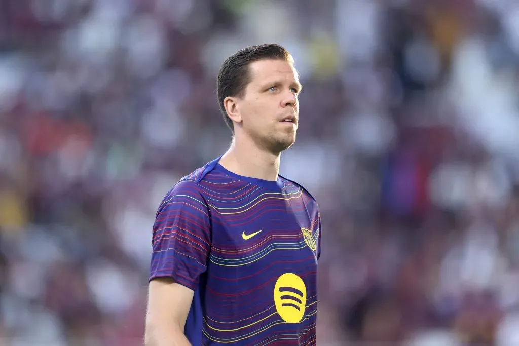 Barcelona pode vender Casadó ao Chelsea para inscrever Szczesny e Martín. Paul Miller/Getty Images