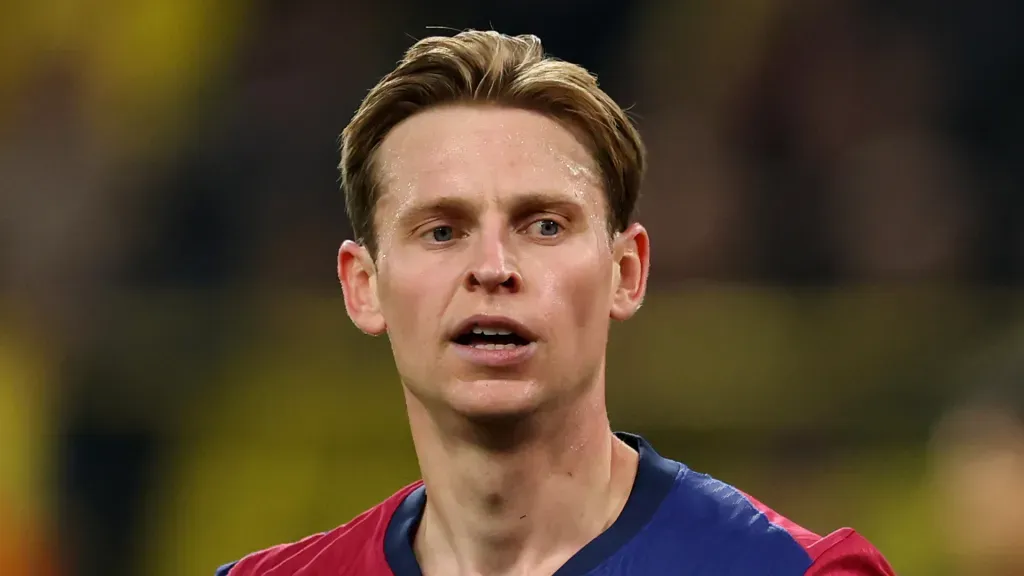 Frenkie de Jong durante partida pelo Barcelona (Foto: Dean Mouhtaropoulos/Getty Images)