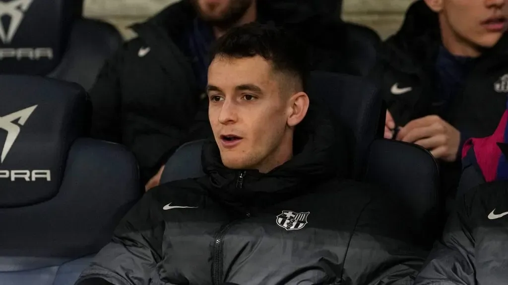 Barcelona é avisado que Marc Casadó pode sair do clube se não ganhar minutos