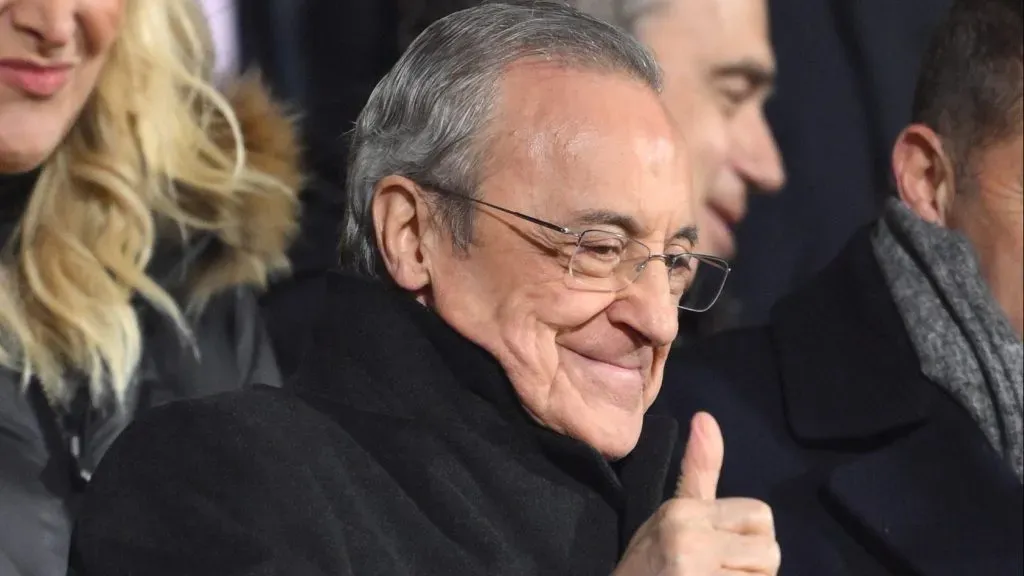 Florentino Pérez, de terno pret