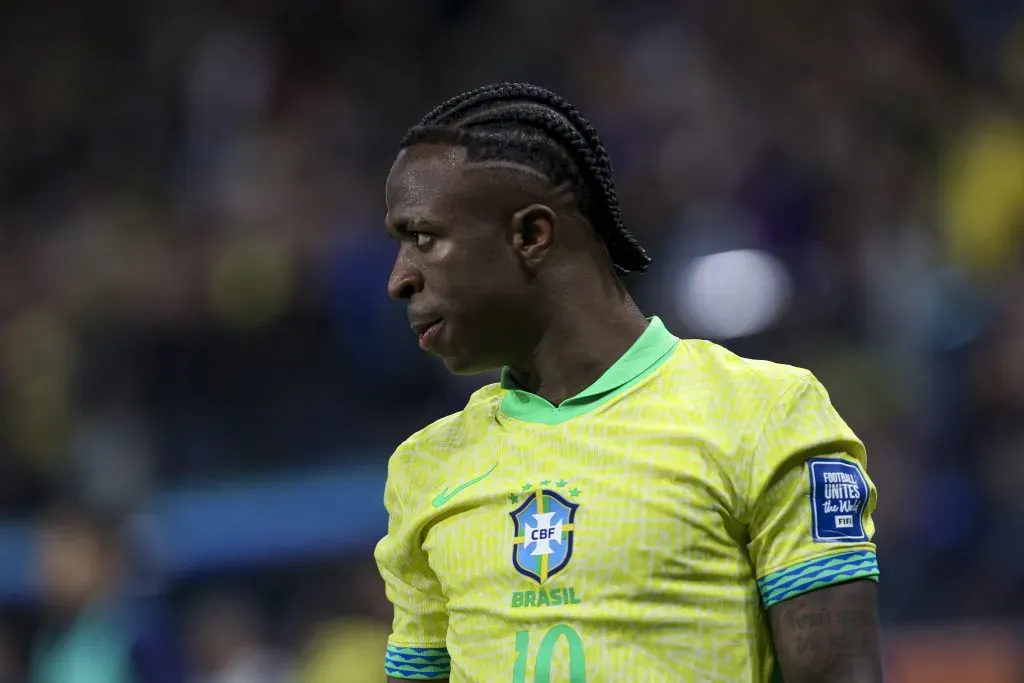 Vini Jr. não será convocado por Ancelotti. (Photo by Ricardo Moreira/Getty Images)