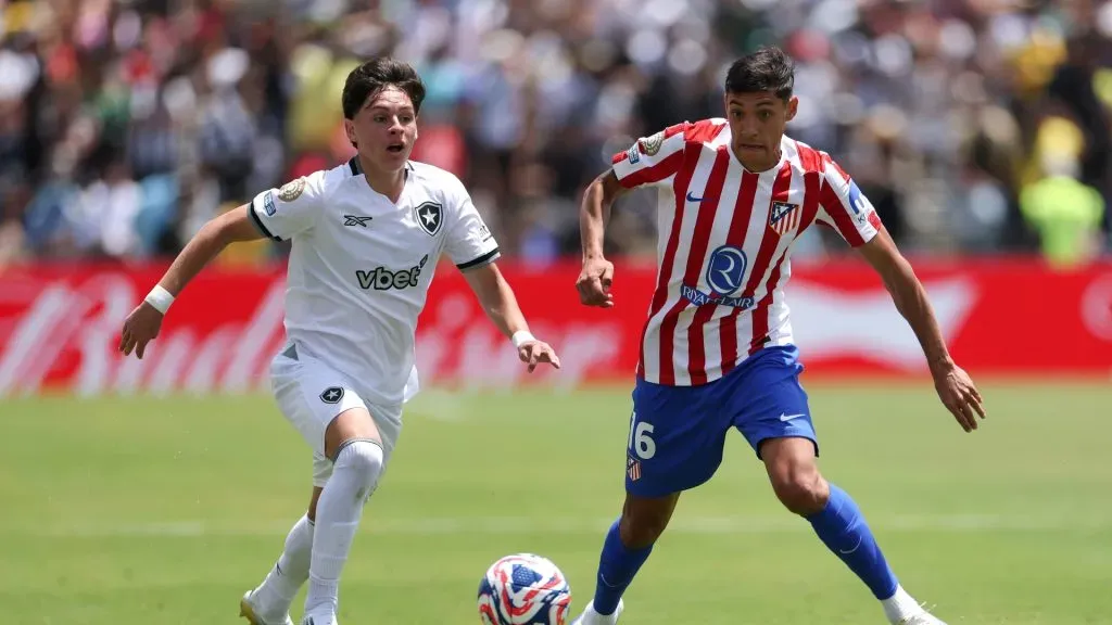 Nahuel Molina esteve em campo no Mundial de Clubes contra o Botafogo. Foto: Harry How/Getty Images