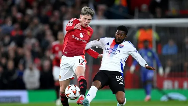 Alejandro Garnacho atuou a carreira toda no Manchester United. Foto: Shaun Botterill/Getty Images